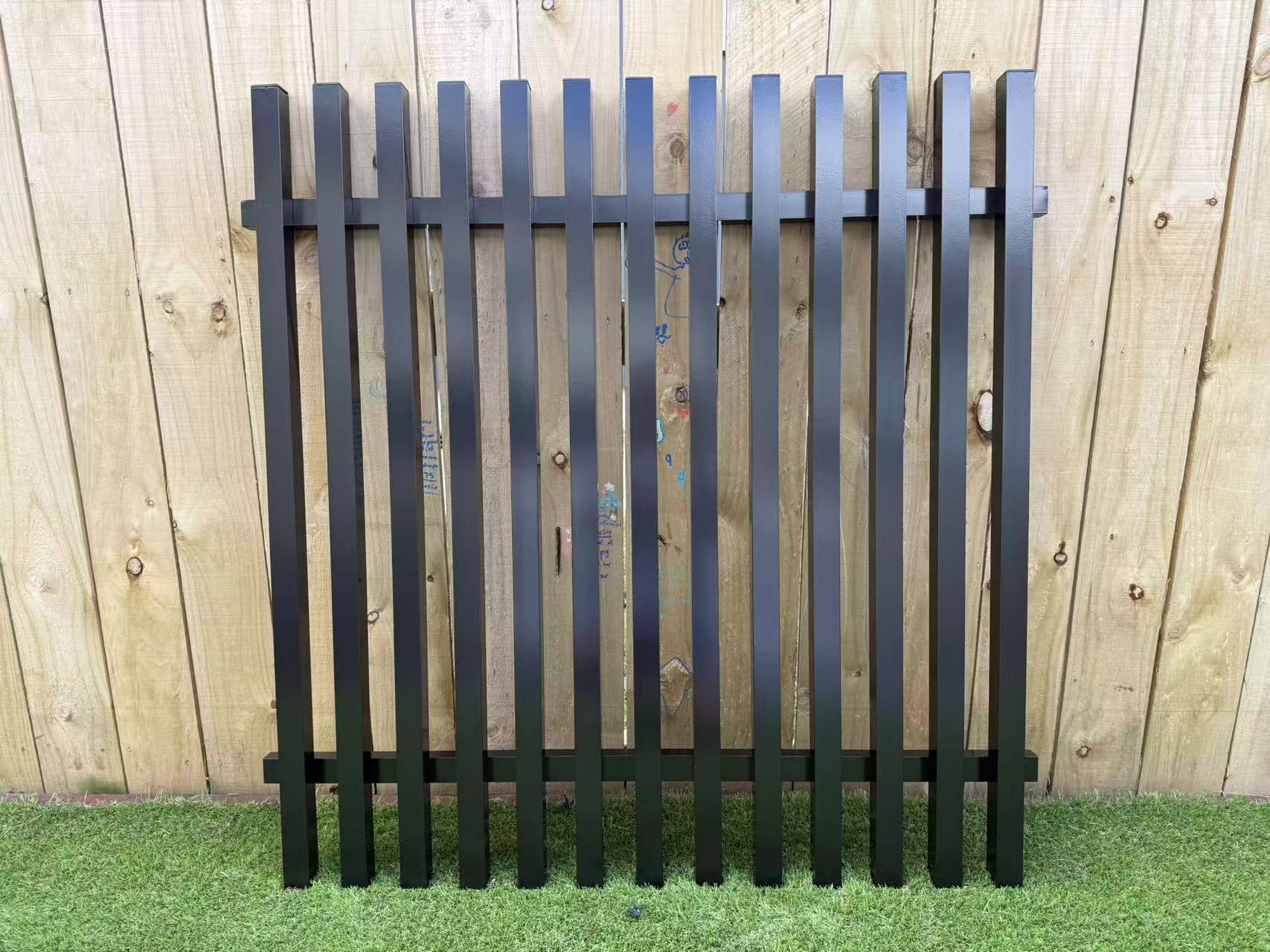 Aluminium Batten Fence