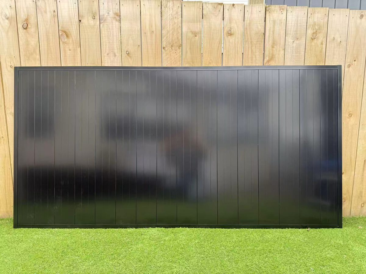 Aluminium Vertical Privacy Fence